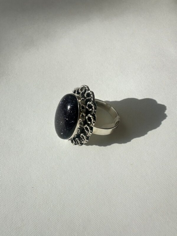 Anillo oval plata y Venturina azul. - Imagen 3