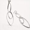 Aretes largos con bordes de forma de hojas. - Imagen 3