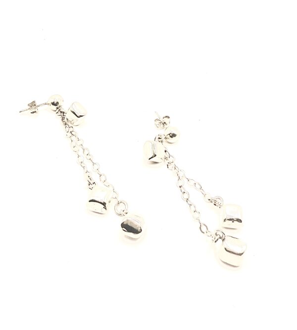 Aretes de hilos con cubos. - Imagen 3